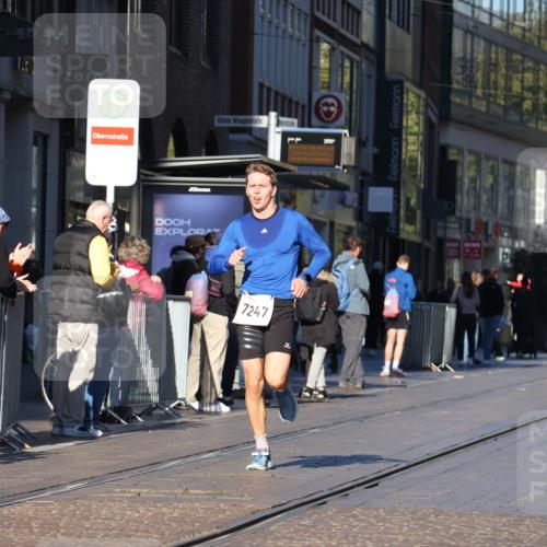 06.10.2024 - 19. swb-Marathon Bremen Strokosch-Dieckow http://msf.ph/oto/7366851 06.10.2024 10:32:31 Laufen 7247, 8211, 8647 meine-sportfotos.de