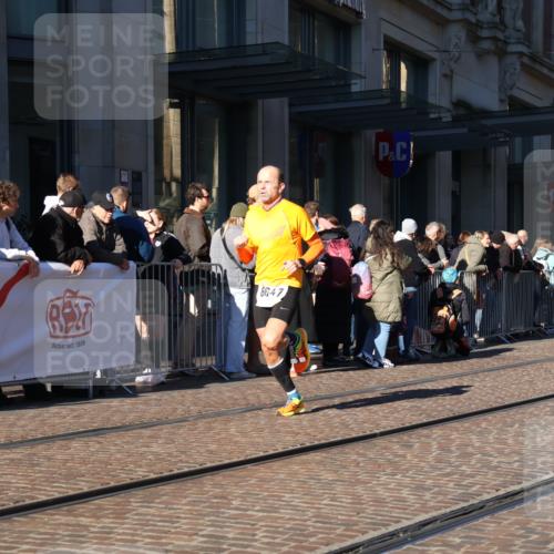 06.10.2024 - 19. swb-Marathon Bremen Strokosch-Dieckow http://msf.ph/oto/7367128 06.10.2024 10:32:51 Laufen 7838, 8647 meine-sportfotos.de