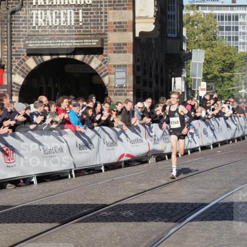 06.10.2024 - 19. swb-Marathon Bremen Luisa Fischer http://msf.ph/oto/7367211 06.10.2024 10:27:28 Ziel 8349 meine-sportfotos.de