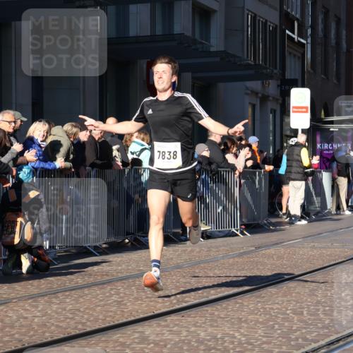 06.10.2024 - 19. swb-Marathon Bremen Strokosch-Dieckow http://msf.ph/oto/7367238 06.10.2024 10:33:20 Laufen 7838, 8139, 8423, 8543, 8664, 8735, 8938 meine-sportfotos.de