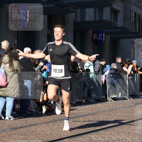 06.10.2024 - 19. swb-Marathon Bremen Strokosch-Dieckow http://msf.ph/oto/7367266 06.10.2024 10:33:21 Laufen 7838, 8139, 8423, 8543, 8664, 8735, 8750, 8938 meine-sportfotos.de