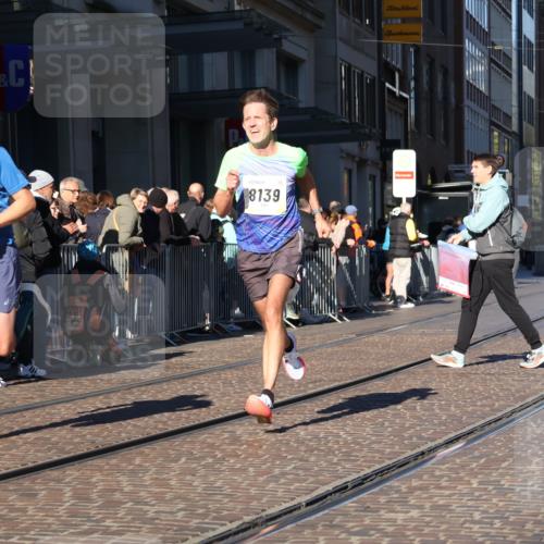 06.10.2024 - 19. swb-Marathon Bremen Strokosch-Dieckow http://msf.ph/oto/7367533 06.10.2024 10:33:43 Laufen 7190, 8139, 8423, 8543, 8735, 8750, 8938 meine-sportfotos.de