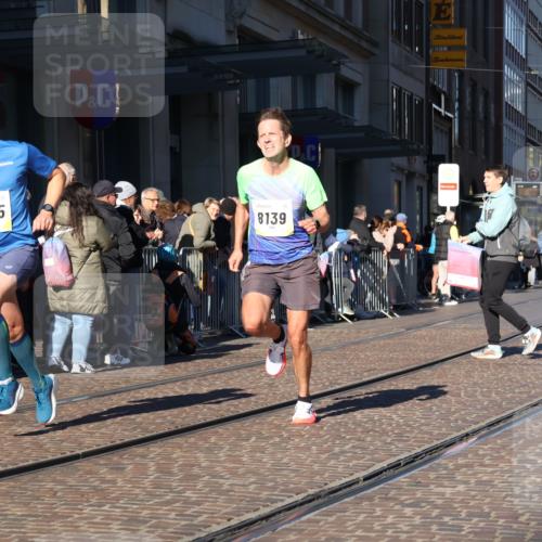 06.10.2024 - 19. swb-Marathon Bremen Strokosch-Dieckow http://msf.ph/oto/7367543 06.10.2024 10:33:43 Laufen 7190, 8139, 8423, 8543, 8735, 8750, 8938 meine-sportfotos.de