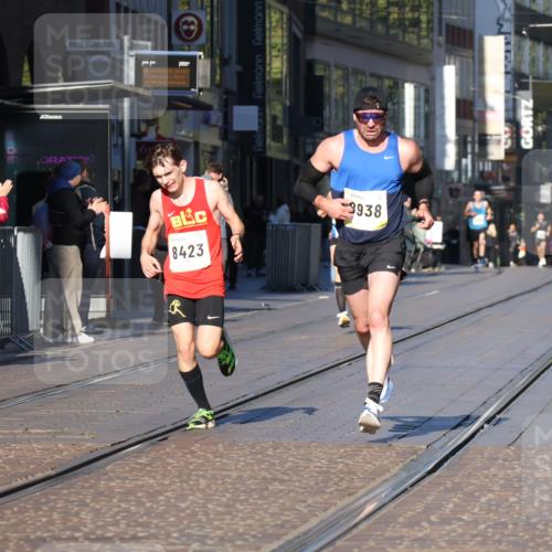 06.10.2024 - 19. swb-Marathon Bremen Strokosch-Dieckow http://msf.ph/oto/7367580 06.10.2024 10:33:50 Laufen 7190, 8423, 8655, 8750, 8938 meine-sportfotos.de