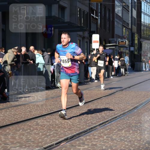 06.10.2024 - 19. swb-Marathon Bremen Strokosch-Dieckow http://msf.ph/oto/7368067 06.10.2024 10:34:25 Laufen 8442, 8531, 8655, 8681, 8791 meine-sportfotos.de