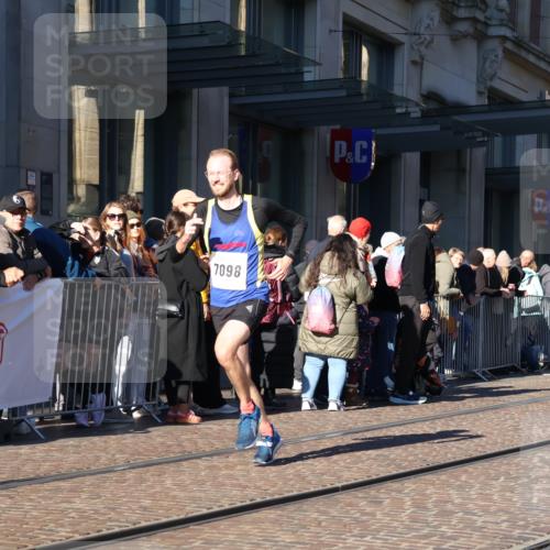 06.10.2024 - 19. swb-Marathon Bremen Strokosch-Dieckow http://msf.ph/oto/7368957 06.10.2024 10:35:21 Laufen 7098, 8948 meine-sportfotos.de