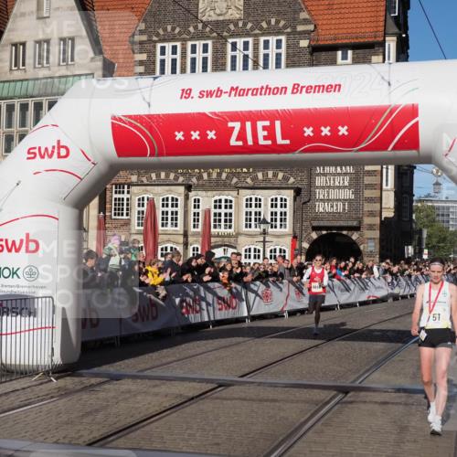 06.10.2024 - 19. swb-Marathon Bremen Luisa Fischer http://msf.ph/oto/7369293 06.10.2024 10:31:55 Ziel 8846 meine-sportfotos.de
