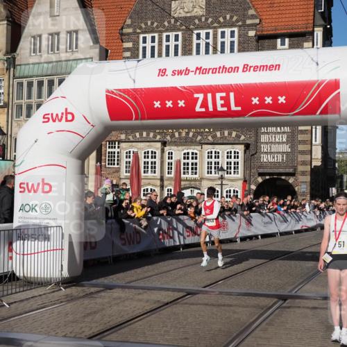 06.10.2024 - 19. swb-Marathon Bremen Luisa Fischer http://msf.ph/oto/7369339 06.10.2024 10:31:56 Ziel 8846 meine-sportfotos.de