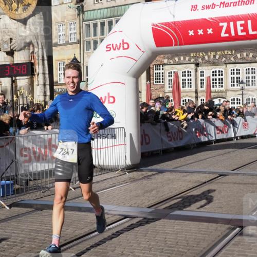 06.10.2024 - 19. swb-Marathon Bremen Luisa Fischer http://msf.ph/oto/7369859 06.10.2024 10:32:47 Ziel 7247 meine-sportfotos.de