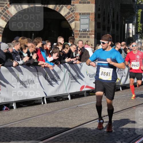06.10.2024 - 19. swb-Marathon Bremen Luisa Fischer http://msf.ph/oto/7371519 06.10.2024 10:34:50 Ziel 8442, 8681 meine-sportfotos.de