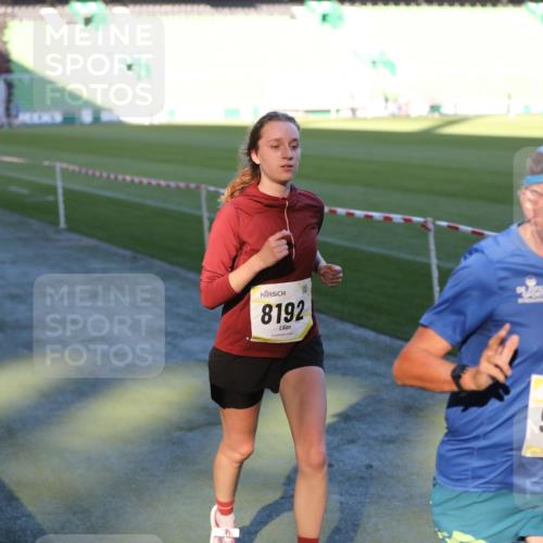 06.10.2024 - 19. swb-Marathon Bremen Yannick Fuchs http://msf.ph/oto/7387134 06.10.2024 10:26:28 Laufen im Stadion 7045, 7141, 7327, 7403, 7414, 7429, 7485, 7508, 7576, 7720, 7771, 7874, 7978, 8075, 8192, 8301, 8321, 8376, 8426, 8452, 8555, 8578, 8601, 8733, 8775, 8793, 8814, 8870, 8913, 8970, 8973, 8996, 8997, 9000, 9025, 9034, 9051, 9054, 9070, 9084 meine-sportfotos.de