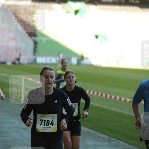06.10.2024 - 19. swb-Marathon Bremen Yannick Fuchs http://msf.ph/oto/7388257 06.10.2024 10:27:40 Laufen im Stadion 7052, 7184, 7198, 7214, 7452, 7560, 7594, 7638, 7647, 7673, 7717, 7833, 7876, 8066, 8150, 8185, 8316, 8351, 8610, 8635, 8658, 8701, 8754, 8764, 8774, 8777, 8801, 8816, 8824, 8827, 8836, 8856, 8901, 8904, 8943, 8980, 9016, 9027, 9085, 9110 meine-sportfotos.de
