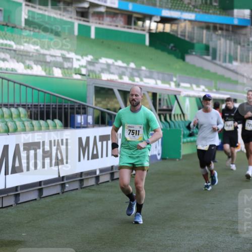 06.10.2024 - 19. swb-Marathon Bremen Yannick Fuchs http://msf.ph/oto/7448776 06.10.2024 10:28:28 Laufen im Stadion 7025, 7041, 7086, 7094, 7095, 7195, 7216, 7217, 7218, 7364, 7402, 7464, 7501, 7511, 7521, 7526, 7538, 7541, 7568, 7569, 7697, 7897, 7965, 8067, 8173, 8251, 8261, 8323, 8334, 8374, 8403, 8405, 8411, 8456, 8488, 8498, 8526, 8551, 8569, 8711, 8716, 8833, 8877, 8891, 8966, 8968, 8991, 9040, 9060 meine-sportfotos.de
