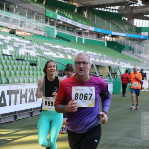 06.10.2024 - 19. swb-Marathon Bremen Yannick Fuchs http://msf.ph/oto/7448808 06.10.2024 10:28:37 Laufen im Stadion 7025, 7041, 7086, 7195, 7216, 7217, 7218, 7296, 7402, 7501, 7511, 7521, 7526, 7538, 7541, 7568, 7569, 7697, 7776, 7827, 7897, 7940, 7965, 8067, 8251, 8261, 8306, 8323, 8334, 8374, 8403, 8405, 8411, 8419, 8488, 8498, 8526, 8536, 8551, 8566, 8569, 8665, 8833, 8877, 8891, 8966, 8968, 8990, 8991, 9038, 9040, 9060 meine-sportfotos.de