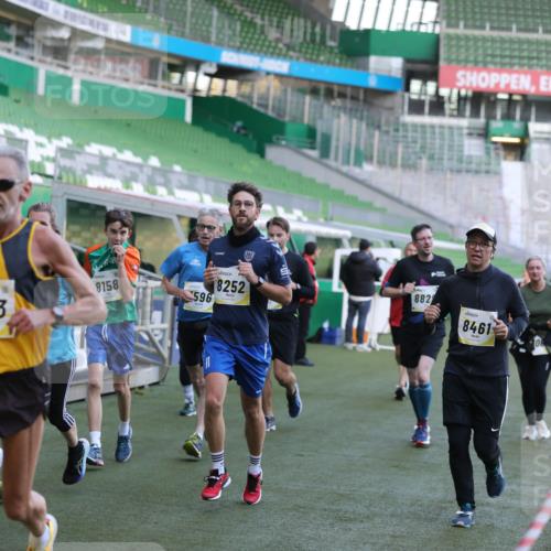 06.10.2024 - 19. swb-Marathon Bremen Yannick Fuchs http://msf.ph/oto/7448869 06.10.2024 10:29:12 Laufen im Stadion 7099, 7290, 7296, 7334, 7370, 7521, 7590, 7671, 7683, 7776, 7800, 7825, 7827, 7940, 7983, 8018, 8092, 8098, 8156, 8157, 8158, 8244, 8251, 8252, 8306, 8336, 8419, 8443, 8461, 8522, 8525, 8536, 8566, 8575, 8596, 8604, 8665, 8819, 8828, 8835, 8843, 8875, 8894, 8953, 8965, 8990, 9014, 9038, 9080, 9106 meine-sportfotos.de