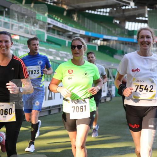 06.10.2024 - 19. swb-Marathon Bremen Yannick Fuchs http://msf.ph/oto/7449001 06.10.2024 10:29:51 Laufen im Stadion 7060, 7061, 7066, 7117, 7146, 7176, 7193, 7194, 7334, 7340, 7361, 7370, 7372, 7384, 7412, 7451, 7542, 7620, 7696, 7706, 7714, 7768, 7784, 7800, 7823, 7870, 7931, 7983, 7989, 7992, 8001, 8092, 8098, 8109, 8215, 8330, 8362, 8424, 8458, 8570, 8575, 8609, 8629, 8763, 8767, 8768, 8803, 8835, 8854, 8869, 8875, 8925, 8951, 8953, 8954, 9001, 9066 meine-sportfotos.de