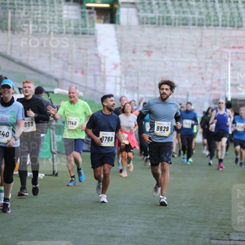 06.10.2024 - 19. swb-Marathon Bremen Yannick Fuchs http://msf.ph/oto/7449014 06.10.2024 10:29:55 Laufen im Stadion 7060, 7061, 7066, 7117, 7146, 7176, 7193, 7194, 7334, 7340, 7361, 7372, 7384, 7412, 7451, 7542, 7620, 7629, 7630, 7696, 7706, 7714, 7752, 7768, 7784, 7800, 7823, 7870, 7931, 7989, 7992, 8001, 8092, 8098, 8109, 8215, 8219, 8223, 8328, 8330, 8362, 8424, 8440, 8458, 8465, 8524, 8570, 8575, 8609, 8629, 8639, 8763, 8767, 8768, 8803, 8834, 8854, 8869, 8925, 8951, 8953, 8954, 9001, 9066 meine-sportfotos.de