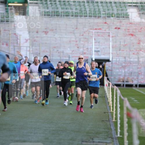 06.10.2024 - 19. swb-Marathon Bremen Yannick Fuchs http://msf.ph/oto/7449038 06.10.2024 10:30:00 Laufen im Stadion 7060, 7061, 7066, 7117, 7146, 7176, 7193, 7194, 7340, 7361, 7372, 7384, 7412, 7451, 7542, 7585, 7620, 7629, 7630, 7696, 7706, 7752, 7768, 7784, 7823, 7870, 7931, 7989, 7992, 8001, 8109, 8215, 8219, 8223, 8290, 8328, 8330, 8332, 8333, 8362, 8424, 8440, 8458, 8465, 8477, 8524, 8552, 8570, 8609, 8629, 8639, 8748, 8763, 8767, 8768, 8794, 8803, 8834, 8854, 8869, 8897, 8925, 8951, 8954, 9001, 9066 meine-sportfotos.de