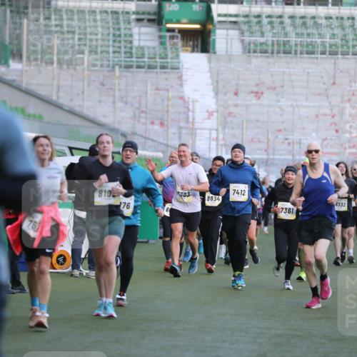 06.10.2024 - 19. swb-Marathon Bremen Yannick Fuchs http://msf.ph/oto/7449044 06.10.2024 10:30:01 Laufen im Stadion 7060, 7061, 7066, 7117, 7146, 7176, 7193, 7194, 7340, 7361, 7372, 7384, 7412, 7451, 7542, 7585, 7620, 7629, 7630, 7696, 7706, 7752, 7768, 7784, 7823, 7870, 7931, 7989, 7992, 8001, 8109, 8215, 8219, 8223, 8290, 8328, 8330, 8332, 8333, 8362, 8424, 8428, 8440, 8458, 8465, 8477, 8524, 8552, 8570, 8609, 8629, 8639, 8748, 8763, 8767, 8768, 8794, 8803, 8834, 8854, 8869, 8897, 8925, 8933, 8954 meine-sportfotos.de