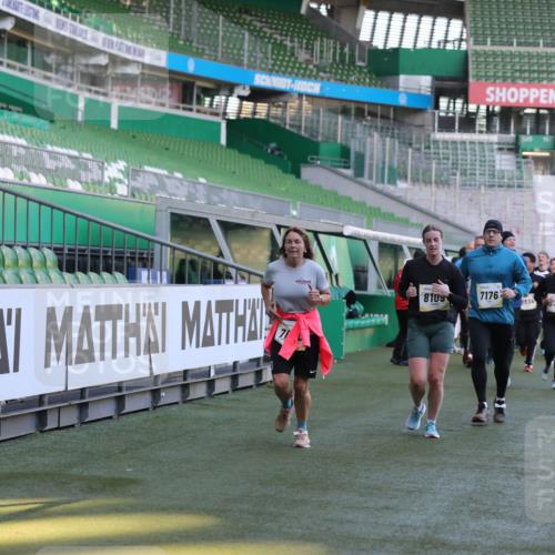 06.10.2024 - 19. swb-Marathon Bremen Yannick Fuchs http://msf.ph/oto/7449056 06.10.2024 10:30:04 Laufen im Stadion 7060, 7061, 7066, 7117, 7146, 7176, 7193, 7194, 7340, 7361, 7372, 7384, 7412, 7451, 7542, 7585, 7620, 7629, 7630, 7696, 7706, 7752, 7768, 7784, 7823, 7870, 7931, 7989, 8001, 8109, 8186, 8215, 8219, 8223, 8290, 8328, 8332, 8333, 8362, 8424, 8428, 8440, 8465, 8477, 8524, 8552, 8570, 8609, 8629, 8639, 8748, 8763, 8767, 8768, 8783, 8794, 8803, 8834, 8854, 8869, 8897, 8925, 8933, 8954, 9023 meine-sportfotos.de