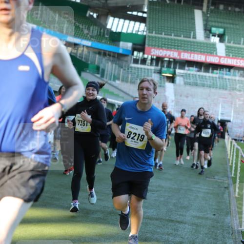 06.10.2024 - 19. swb-Marathon Bremen Yannick Fuchs http://msf.ph/oto/7449069 06.10.2024 10:30:10 Laufen im Stadion 7060, 7061, 7066, 7146, 7176, 7193, 7194, 7340, 7361, 7372, 7384, 7412, 7451, 7542, 7585, 7613, 7620, 7629, 7630, 7696, 7706, 7752, 7768, 7784, 7823, 7870, 7931, 7962, 7989, 8041, 8109, 8186, 8219, 8223, 8290, 8328, 8332, 8333, 8354, 8362, 8428, 8440, 8465, 8477, 8524, 8552, 8570, 8629, 8639, 8748, 8763, 8767, 8768, 8783, 8794, 8803, 8834, 8841, 8854, 8869, 8897, 8933, 8954, 9008, 9023, 9065 meine-sportfotos.de