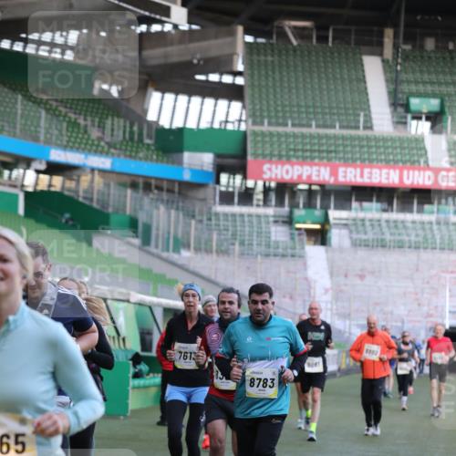 06.10.2024 - 19. swb-Marathon Bremen Yannick Fuchs http://msf.ph/oto/7449119 06.10.2024 10:30:24 Laufen im Stadion 7029, 7053, 7144, 7146, 7176, 7302, 7340, 7361, 7412, 7585, 7613, 7620, 7629, 7630, 7698, 7752, 7784, 7962, 8036, 8041, 8109, 8186, 8219, 8223, 8290, 8328, 8332, 8333, 8354, 8428, 8440, 8465, 8469, 8477, 8524, 8552, 8629, 8639, 8748, 8763, 8768, 8783, 8794, 8802, 8803, 8834, 8841, 8869, 8897, 8898, 8931, 8933, 9008, 9023, 9065, 9081 meine-sportfotos.de