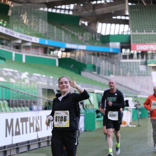 06.10.2024 - 19. swb-Marathon Bremen Yannick Fuchs http://msf.ph/oto/7449134 06.10.2024 10:30:28 Laufen im Stadion 7029, 7046, 7053, 7144, 7146, 7176, 7302, 7361, 7412, 7585, 7613, 7620, 7629, 7630, 7698, 7752, 7962, 8036, 8041, 8109, 8186, 8219, 8223, 8290, 8328, 8332, 8333, 8354, 8428, 8440, 8465, 8469, 8477, 8524, 8552, 8622, 8629, 8639, 8748, 8768, 8783, 8794, 8802, 8803, 8834, 8841, 8869, 8897, 8898, 8931, 8933, 9008, 9023, 9065, 9081 meine-sportfotos.de
