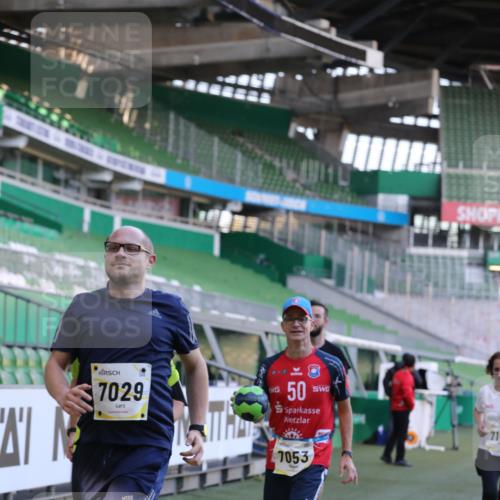 06.10.2024 - 19. swb-Marathon Bremen Yannick Fuchs http://msf.ph/oto/7449174 06.10.2024 10:30:38 Laufen im Stadion 7029, 7046, 7053, 7089, 7144, 7213, 7261, 7302, 7458, 7585, 7613, 7629, 7630, 7698, 7752, 7962, 8023, 8036, 8041, 8186, 8219, 8223, 8245, 8290, 8328, 8332, 8333, 8354, 8428, 8440, 8469, 8477, 8552, 8622, 8748, 8783, 8794, 8802, 8810, 8841, 8897, 8898, 8931, 8933, 8960, 8985, 9008, 9023, 9035, 9065, 9081 meine-sportfotos.de