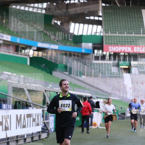 06.10.2024 - 19. swb-Marathon Bremen Yannick Fuchs http://msf.ph/oto/7449189 06.10.2024 10:30:43 Laufen im Stadion 7029, 7046, 7053, 7089, 7144, 7213, 7261, 7302, 7458, 7613, 7698, 7962, 8023, 8036, 8041, 8186, 8245, 8354, 8392, 8428, 8433, 8437, 8469, 8552, 8553, 8622, 8674, 8783, 8802, 8810, 8841, 8892, 8897, 8898, 8931, 8933, 8960, 8985, 9008, 9023, 9035, 9065, 9081 meine-sportfotos.de