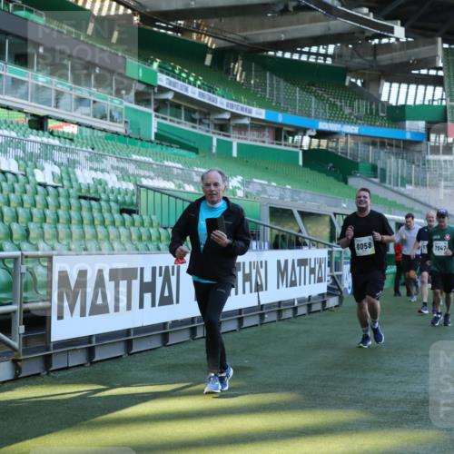 06.10.2024 - 19. swb-Marathon Bremen Yannick Fuchs http://msf.ph/oto/7449252 06.10.2024 10:31:03 Laufen im Stadion 7004, 7029, 7044, 7046, 7053, 7089, 7144, 7213, 7250, 7261, 7302, 7362, 7458, 7659, 7730, 7785, 7947, 7990, 8023, 8058, 8245, 8267, 8268, 8274, 8388, 8392, 8433, 8437, 8469, 8512, 8520, 8521, 8538, 8553, 8586, 8605, 8622, 8633, 8634, 8646, 8674, 8717, 8810, 8823, 8883, 8892, 8931, 8958, 8960, 8985, 9012, 9035, 9075, 9119, 9131 meine-sportfotos.de