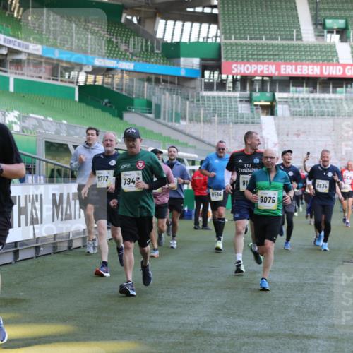 06.10.2024 - 19. swb-Marathon Bremen Yannick Fuchs http://msf.ph/oto/7449260 06.10.2024 10:31:06 Laufen im Stadion 7004, 7044, 7046, 7089, 7144, 7213, 7250, 7261, 7362, 7458, 7659, 7730, 7785, 7806, 7947, 7990, 8014, 8023, 8058, 8245, 8267, 8268, 8274, 8346, 8388, 8392, 8433, 8437, 8512, 8520, 8521, 8538, 8553, 8586, 8605, 8622, 8633, 8634, 8646, 8674, 8717, 8810, 8823, 8883, 8892, 8931, 8958, 8960, 8985, 9012, 9035, 9075, 9119, 9131 meine-sportfotos.de
