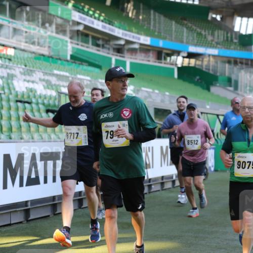 06.10.2024 - 19. swb-Marathon Bremen Yannick Fuchs http://msf.ph/oto/7449268 06.10.2024 10:31:08 Laufen im Stadion 7004, 7044, 7046, 7089, 7213, 7250, 7261, 7362, 7458, 7546, 7659, 7730, 7785, 7806, 7947, 7990, 8014, 8023, 8058, 8245, 8267, 8268, 8274, 8346, 8388, 8392, 8433, 8437, 8512, 8520, 8521, 8538, 8553, 8586, 8605, 8622, 8633, 8634, 8646, 8674, 8677, 8717, 8776, 8810, 8823, 8883, 8892, 8931, 8958, 8960, 8985, 9012, 9035, 9075, 9119, 9131 meine-sportfotos.de