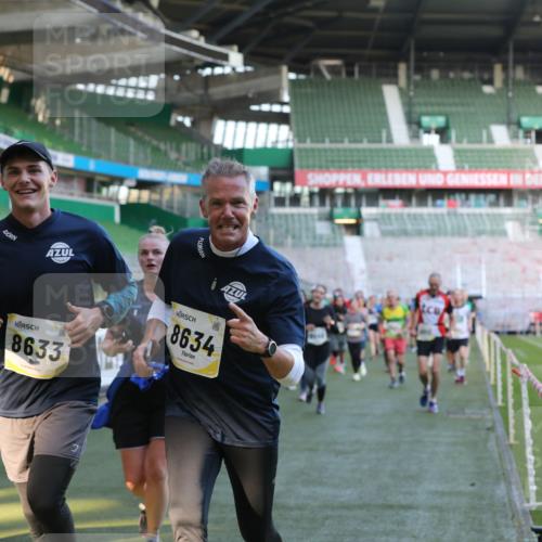 06.10.2024 - 19. swb-Marathon Bremen Yannick Fuchs http://msf.ph/oto/7449288 06.10.2024 10:31:12 Laufen im Stadion 7004, 7044, 7046, 7089, 7213, 7250, 7261, 7362, 7458, 7546, 7659, 7730, 7785, 7806, 7947, 7990, 8014, 8023, 8058, 8237, 8245, 8267, 8268, 8274, 8346, 8388, 8392, 8433, 8437, 8512, 8520, 8521, 8538, 8553, 8586, 8605, 8633, 8634, 8646, 8674, 8677, 8717, 8776, 8810, 8823, 8883, 8892, 8958, 8960, 8985, 8998, 9012, 9035, 9037, 9075, 9119, 9131 meine-sportfotos.de