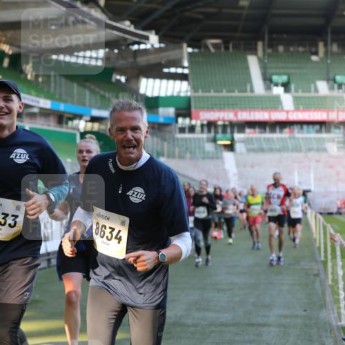 06.10.2024 - 19. swb-Marathon Bremen Yannick Fuchs http://msf.ph/oto/7449289 06.10.2024 10:31:12 Laufen im Stadion 7004, 7044, 7046, 7089, 7213, 7250, 7261, 7362, 7458, 7546, 7659, 7730, 7785, 7806, 7947, 7990, 8014, 8023, 8058, 8237, 8245, 8267, 8268, 8274, 8346, 8388, 8392, 8433, 8437, 8512, 8520, 8521, 8538, 8553, 8586, 8605, 8633, 8634, 8646, 8674, 8677, 8717, 8776, 8810, 8823, 8883, 8892, 8958, 8960, 8985, 8998, 9012, 9035, 9037, 9075, 9119, 9131 meine-sportfotos.de