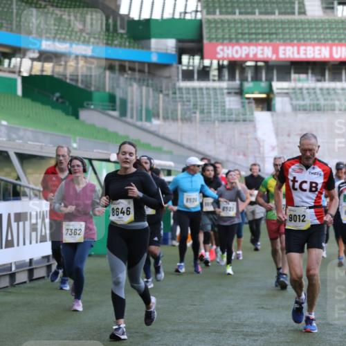 06.10.2024 - 19. swb-Marathon Bremen Yannick Fuchs http://msf.ph/oto/7449300 06.10.2024 10:31:14 Laufen im Stadion 7004, 7044, 7089, 7213, 7250, 7261, 7362, 7439, 7458, 7546, 7659, 7730, 7785, 7806, 7947, 7990, 8014, 8023, 8058, 8237, 8245, 8267, 8268, 8274, 8346, 8388, 8392, 8433, 8437, 8512, 8520, 8521, 8538, 8553, 8586, 8605, 8614, 8633, 8634, 8646, 8674, 8677, 8710, 8717, 8776, 8810, 8823, 8883, 8892, 8958, 8960, 8985, 8998, 9012, 9035, 9037, 9075, 9119, 9131 meine-sportfotos.de