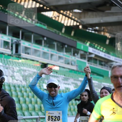 06.10.2024 - 19. swb-Marathon Bremen Yannick Fuchs http://msf.ph/oto/7449319 06.10.2024 10:31:20 Laufen im Stadion 7004, 7044, 7089, 7213, 7250, 7261, 7362, 7439, 7458, 7467, 7546, 7659, 7730, 7785, 7806, 7947, 7990, 8014, 8040, 8058, 8237, 8267, 8268, 8274, 8346, 8388, 8392, 8433, 8437, 8512, 8520, 8521, 8538, 8553, 8586, 8605, 8614, 8624, 8633, 8634, 8646, 8674, 8676, 8677, 8710, 8717, 8761, 8776, 8807, 8823, 8883, 8892, 8958, 8971, 8985, 8998, 9012, 9037, 9075, 9119, 9131 meine-sportfotos.de