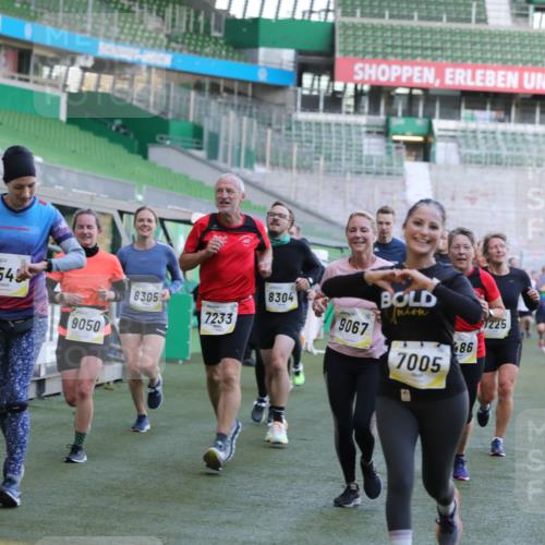 06.10.2024 - 19. swb-Marathon Bremen Yannick Fuchs http://msf.ph/oto/7449399 06.10.2024 10:31:44 Laufen im Stadion 7004, 7005, 7007, 7044, 7055, 7090, 7225, 7233, 7380, 7386, 7439, 7467, 7474, 7486, 7545, 7546, 7575, 7628, 7659, 7730, 7762, 7782, 7794, 7806, 7847, 7872, 7974, 7990, 8013, 8014, 8040, 8052, 8123, 8233, 8237, 8267, 8304, 8305, 8346, 8388, 8413, 8416, 8418, 8459, 8538, 8557, 8605, 8614, 8624, 8676, 8677, 8710, 8744, 8757, 8761, 8769, 8776, 8807, 8823, 8883, 8958, 8971, 8998, 9037, 9050, 9067, 9131 meine-sportfotos.de