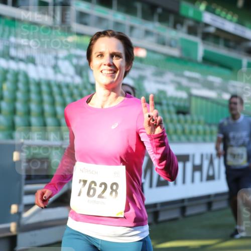 06.10.2024 - 19. swb-Marathon Bremen Yannick Fuchs http://msf.ph/oto/7449486 06.10.2024 10:31:56 Laufen im Stadion 7005, 7007, 7055, 7087, 7090, 7225, 7233, 7379, 7380, 7386, 7439, 7467, 7469, 7474, 7482, 7486, 7493, 7545, 7575, 7600, 7628, 7637, 7689, 7750, 7762, 7782, 7794, 7846, 7847, 7850, 7872, 7894, 7974, 8013, 8040, 8052, 8061, 8123, 8132, 8233, 8237, 8276, 8304, 8305, 8324, 8413, 8416, 8418, 8459, 8557, 8576, 8584, 8614, 8624, 8676, 8710, 8744, 8756, 8757, 8761, 8769, 8772, 8790, 8807, 8826, 8874, 8971, 9050, 9067 meine-sportfotos.de