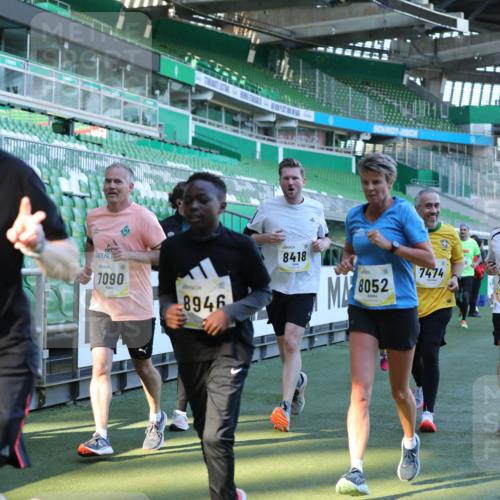 06.10.2024 - 19. swb-Marathon Bremen Yannick Fuchs http://msf.ph/oto/7449526 06.10.2024 10:32:01 Laufen im Stadion 7005, 7007, 7055, 7087, 7090, 7225, 7233, 7308, 7379, 7380, 7386, 7415, 7457, 7467, 7469, 7474, 7482, 7486, 7493, 7545, 7575, 7600, 7628, 7637, 7689, 7750, 7762, 7782, 7794, 7846, 7847, 7850, 7872, 7894, 7974, 8013, 8040, 8052, 8061, 8111, 8112, 8123, 8132, 8233, 8276, 8304, 8305, 8324, 8339, 8377, 8413, 8416, 8418, 8431, 8459, 8557, 8576, 8584, 8624, 8641, 8676, 8744, 8756, 8757, 8761, 8769, 8772, 8790, 8807, 8826, 8840, 8867, 8868, 8874, 8971, 9050, 9067 meine-sportfotos.de