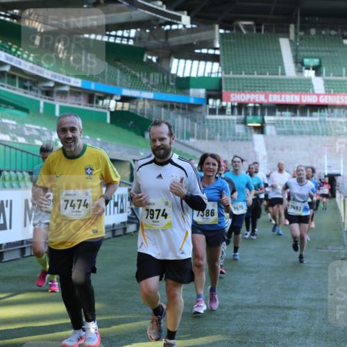 06.10.2024 - 19. swb-Marathon Bremen Yannick Fuchs http://msf.ph/oto/7449537 06.10.2024 10:32:02 Laufen im Stadion 7005, 7007, 7055, 7087, 7090, 7189, 7225, 7233, 7308, 7379, 7380, 7382, 7386, 7415, 7457, 7467, 7469, 7474, 7482, 7486, 7493, 7545, 7575, 7600, 7628, 7637, 7689, 7750, 7762, 7782, 7794, 7846, 7847, 7850, 7872, 7894, 7974, 8013, 8040, 8052, 8061, 8111, 8112, 8123, 8132, 8233, 8276, 8304, 8305, 8322, 8324, 8325, 8339, 8377, 8413, 8416, 8418, 8431, 8459, 8557, 8576, 8584, 8624, 8641, 8744, 8756, 8757, 8761, 8769, 8772, 8790, 8807, 8826, 8840, 8867, 8868, 8874, 8971, 9050, 9067 meine-sportfotos.de