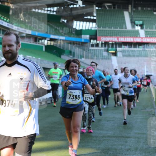 06.10.2024 - 19. swb-Marathon Bremen Yannick Fuchs http://msf.ph/oto/7449546 06.10.2024 10:32:03 Laufen im Stadion 7005, 7007, 7055, 7087, 7090, 7189, 7225, 7233, 7308, 7379, 7380, 7382, 7386, 7415, 7457, 7469, 7474, 7482, 7486, 7493, 7545, 7575, 7600, 7628, 7637, 7689, 7750, 7762, 7782, 7794, 7846, 7847, 7850, 7872, 7894, 7974, 8013, 8040, 8052, 8061, 8111, 8112, 8123, 8132, 8161, 8233, 8276, 8304, 8305, 8322, 8324, 8325, 8339, 8377, 8413, 8416, 8418, 8431, 8459, 8557, 8576, 8584, 8624, 8641, 8744, 8756, 8757, 8769, 8772, 8790, 8826, 8840, 8867, 8868, 8874, 8971, 9050, 9067 meine-sportfotos.de