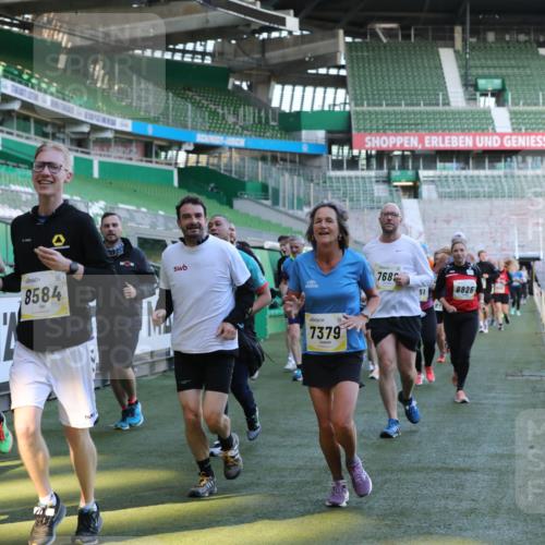 06.10.2024 - 19. swb-Marathon Bremen Yannick Fuchs http://msf.ph/oto/7449590 06.10.2024 10:32:07 Laufen im Stadion 7005, 7007, 7055, 7087, 7090, 7189, 7225, 7233, 7308, 7379, 7380, 7382, 7386, 7415, 7457, 7469, 7474, 7482, 7486, 7493, 7545, 7551, 7575, 7600, 7628, 7637, 7689, 7750, 7762, 7782, 7794, 7846, 7847, 7850, 7872, 7894, 7974, 8013, 8052, 8061, 8111, 8112, 8123, 8132, 8161, 8162, 8233, 8276, 8304, 8305, 8322, 8324, 8325, 8339, 8377, 8413, 8416, 8418, 8431, 8557, 8576, 8584, 8598, 8641, 8738, 8744, 8756, 8757, 8769, 8772, 8790, 8826, 8840, 8867, 8868, 8874, 9050, 9067 meine-sportfotos.de