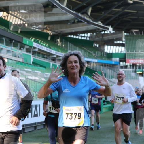 06.10.2024 - 19. swb-Marathon Bremen Yannick Fuchs http://msf.ph/oto/7449600 06.10.2024 10:32:09 Laufen im Stadion 7005, 7007, 7055, 7087, 7090, 7189, 7225, 7233, 7308, 7379, 7380, 7382, 7386, 7415, 7457, 7469, 7474, 7482, 7486, 7493, 7545, 7551, 7575, 7600, 7628, 7637, 7689, 7750, 7762, 7782, 7794, 7846, 7847, 7850, 7872, 7894, 7974, 8013, 8052, 8061, 8111, 8112, 8123, 8132, 8161, 8162, 8231, 8233, 8276, 8304, 8305, 8322, 8324, 8325, 8339, 8377, 8413, 8416, 8418, 8431, 8557, 8576, 8584, 8598, 8641, 8738, 8744, 8756, 8757, 8769, 8772, 8790, 8826, 8840, 8867, 8868, 8874, 9050, 9067 meine-sportfotos.de