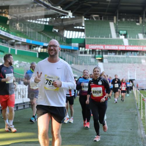 06.10.2024 - 19. swb-Marathon Bremen Yannick Fuchs http://msf.ph/oto/7449610 06.10.2024 10:32:10 Laufen im Stadion 7005, 7007, 7055, 7087, 7090, 7189, 7225, 7233, 7308, 7379, 7380, 7382, 7386, 7415, 7457, 7469, 7474, 7482, 7486, 7493, 7551, 7575, 7600, 7628, 7637, 7689, 7750, 7762, 7782, 7794, 7846, 7847, 7850, 7872, 7894, 7974, 8013, 8052, 8061, 8111, 8112, 8123, 8132, 8161, 8162, 8231, 8233, 8276, 8304, 8305, 8322, 8324, 8325, 8339, 8359, 8377, 8413, 8416, 8418, 8431, 8557, 8576, 8584, 8598, 8641, 8738, 8744, 8756, 8757, 8769, 8772, 8790, 8826, 8840, 8867, 8868, 8874, 9050, 9067 meine-sportfotos.de