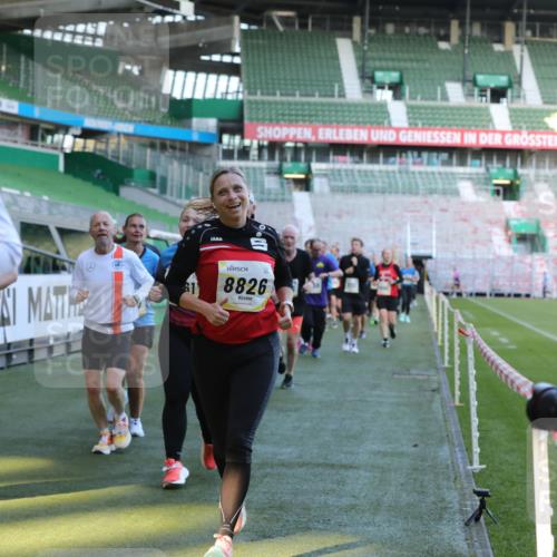 06.10.2024 - 19. swb-Marathon Bremen Yannick Fuchs http://msf.ph/oto/7449622 06.10.2024 10:32:11 Laufen im Stadion 7005, 7007, 7055, 7087, 7090, 7189, 7225, 7233, 7308, 7379, 7380, 7382, 7386, 7415, 7457, 7469, 7474, 7482, 7486, 7493, 7551, 7575, 7600, 7628, 7637, 7689, 7750, 7762, 7782, 7794, 7846, 7847, 7850, 7872, 7894, 7974, 8013, 8052, 8061, 8111, 8112, 8123, 8132, 8161, 8162, 8231, 8233, 8276, 8304, 8305, 8322, 8324, 8325, 8339, 8359, 8377, 8413, 8416, 8418, 8431, 8557, 8576, 8584, 8598, 8616, 8641, 8682, 8683, 8738, 8744, 8756, 8757, 8769, 8772, 8790, 8826, 8840, 8867, 8868, 8874 meine-sportfotos.de