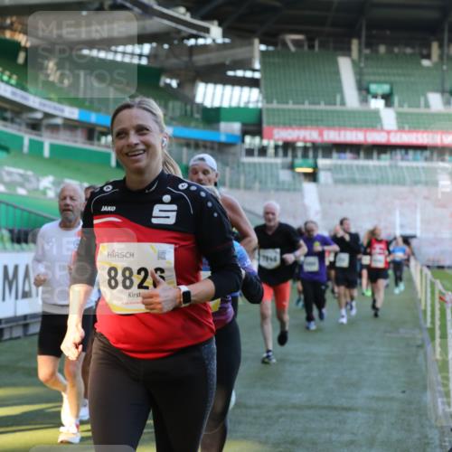 06.10.2024 - 19. swb-Marathon Bremen Yannick Fuchs http://msf.ph/oto/7449636 06.10.2024 10:32:12 Laufen im Stadion 7007, 7055, 7087, 7090, 7179, 7189, 7225, 7308, 7379, 7380, 7382, 7386, 7415, 7457, 7469, 7474, 7482, 7493, 7551, 7575, 7600, 7628, 7637, 7689, 7750, 7762, 7782, 7794, 7846, 7847, 7850, 7872, 7894, 7974, 8013, 8052, 8061, 8111, 8112, 8123, 8132, 8161, 8162, 8231, 8233, 8276, 8304, 8322, 8324, 8325, 8339, 8359, 8377, 8413, 8416, 8418, 8431, 8557, 8576, 8584, 8598, 8616, 8641, 8682, 8683, 8738, 8744, 8756, 8757, 8769, 8772, 8790, 8826, 8840, 8867, 8868, 8874, 9021 meine-sportfotos.de