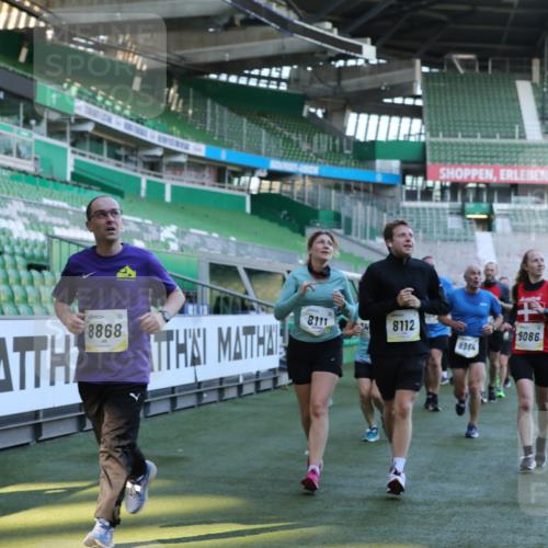 06.10.2024 - 19. swb-Marathon Bremen Yannick Fuchs http://msf.ph/oto/7449672 06.10.2024 10:32:17 Laufen im Stadion 7007, 7055, 7087, 7090, 7179, 7189, 7308, 7379, 7380, 7382, 7386, 7415, 7457, 7469, 7474, 7481, 7482, 7493, 7551, 7600, 7628, 7637, 7689, 7750, 7762, 7782, 7794, 7846, 7850, 7872, 7894, 7974, 7975, 8052, 8061, 8111, 8112, 8119, 8132, 8161, 8162, 8231, 8233, 8276, 8322, 8324, 8325, 8339, 8359, 8377, 8413, 8418, 8431, 8557, 8576, 8584, 8598, 8616, 8641, 8682, 8683, 8738, 8744, 8756, 8757, 8769, 8772, 8790, 8822, 8826, 8840, 8867, 8868, 8874, 9021, 9100, 9108, 9130 meine-sportfotos.de