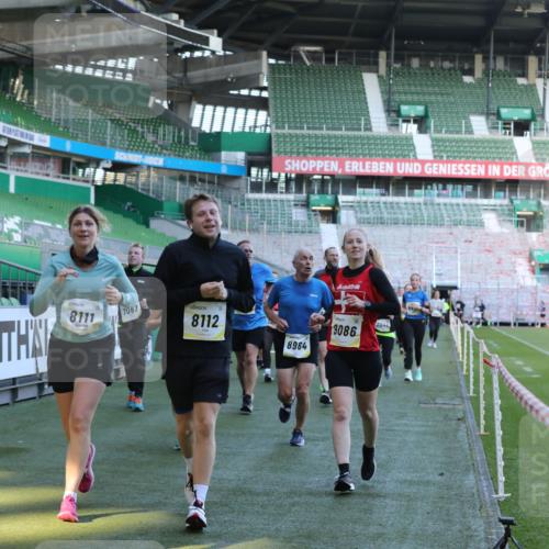 06.10.2024 - 19. swb-Marathon Bremen Yannick Fuchs http://msf.ph/oto/7449680 06.10.2024 10:32:17 Laufen im Stadion 7007, 7055, 7087, 7090, 7179, 7189, 7308, 7379, 7380, 7382, 7386, 7415, 7457, 7469, 7474, 7481, 7482, 7493, 7551, 7600, 7628, 7637, 7689, 7750, 7762, 7782, 7794, 7846, 7850, 7872, 7894, 7974, 7975, 8052, 8061, 8111, 8112, 8119, 8132, 8161, 8162, 8231, 8233, 8276, 8322, 8324, 8325, 8339, 8359, 8377, 8413, 8418, 8431, 8557, 8576, 8584, 8598, 8616, 8641, 8682, 8683, 8738, 8744, 8756, 8757, 8769, 8772, 8790, 8822, 8826, 8840, 8867, 8868, 8874, 9021, 9100, 9108, 9130 meine-sportfotos.de