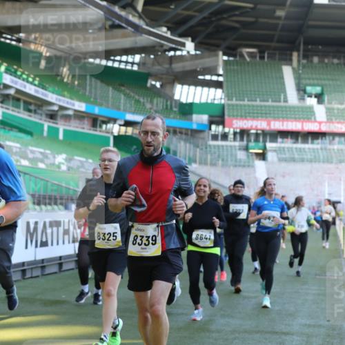 06.10.2024 - 19. swb-Marathon Bremen Yannick Fuchs http://msf.ph/oto/7449713 06.10.2024 10:32:22 Laufen im Stadion 7007, 7055, 7087, 7090, 7179, 7189, 7308, 7379, 7382, 7386, 7415, 7425, 7457, 7469, 7474, 7481, 7482, 7493, 7551, 7600, 7637, 7689, 7750, 7782, 7846, 7850, 7894, 7974, 7975, 8045, 8052, 8061, 8111, 8112, 8119, 8132, 8161, 8162, 8231, 8276, 8317, 8322, 8324, 8325, 8339, 8359, 8377, 8413, 8418, 8431, 8576, 8584, 8598, 8616, 8641, 8682, 8683, 8738, 8744, 8756, 8757, 8759, 8772, 8790, 8822, 8826, 8840, 8867, 8868, 8874, 9021, 9100, 9108, 9115, 9130 meine-sportfotos.de