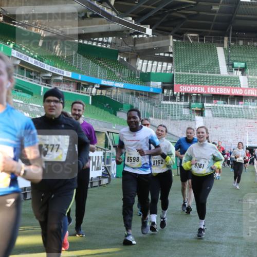 06.10.2024 - 19. swb-Marathon Bremen Yannick Fuchs http://msf.ph/oto/7449754 06.10.2024 10:32:26 Laufen im Stadion 7050, 7055, 7087, 7090, 7126, 7179, 7189, 7308, 7379, 7382, 7386, 7415, 7425, 7457, 7469, 7481, 7482, 7493, 7551, 7600, 7637, 7689, 7750, 7846, 7850, 7894, 7975, 8045, 8052, 8061, 8111, 8112, 8119, 8132, 8161, 8162, 8231, 8276, 8317, 8322, 8324, 8325, 8339, 8348, 8359, 8377, 8413, 8418, 8431, 8576, 8584, 8598, 8616, 8641, 8682, 8683, 8738, 8744, 8756, 8757, 8759, 8772, 8790, 8822, 8826, 8840, 8867, 8868, 8874, 9021, 9100, 9108, 9115, 9130 meine-sportfotos.de